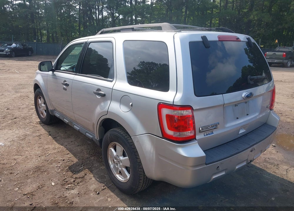 2011 FORD ESCAPE VIN: 1FMCU0DG8BKA04731