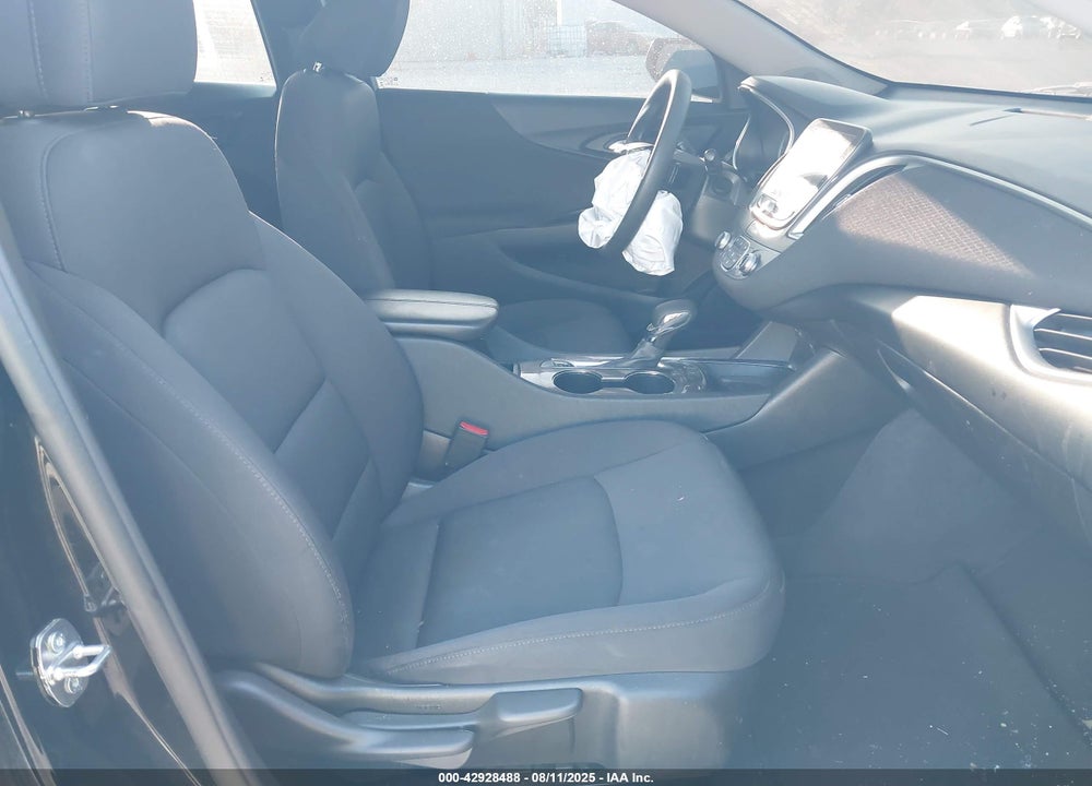 2022 CHEVROLET MALIBU VIN: 1G1ZD5ST0NF185499
