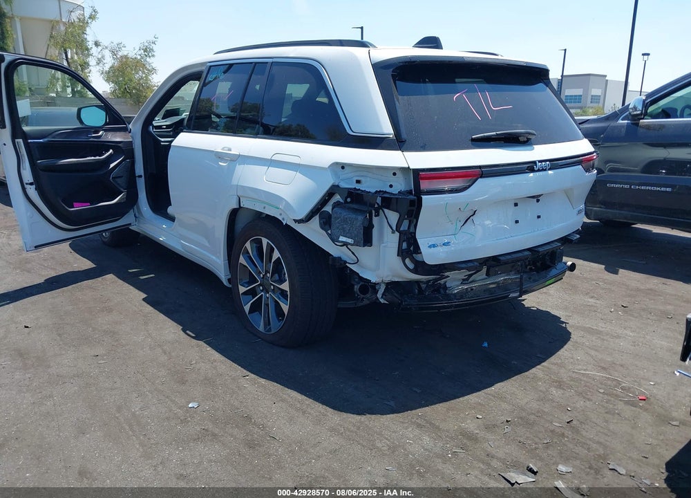 2024 JEEP GRAND CHEROKEE 4XE OVERLAND VIN: 1C4RJYD61RC107006