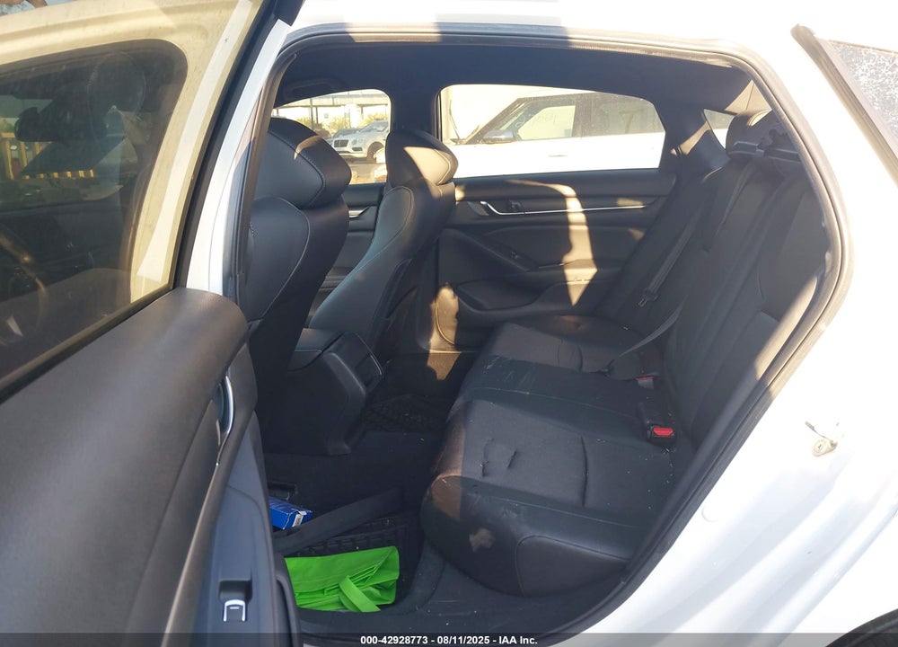 2019 HONDA ACCORD VIN: 1HGCV1F31KA080879