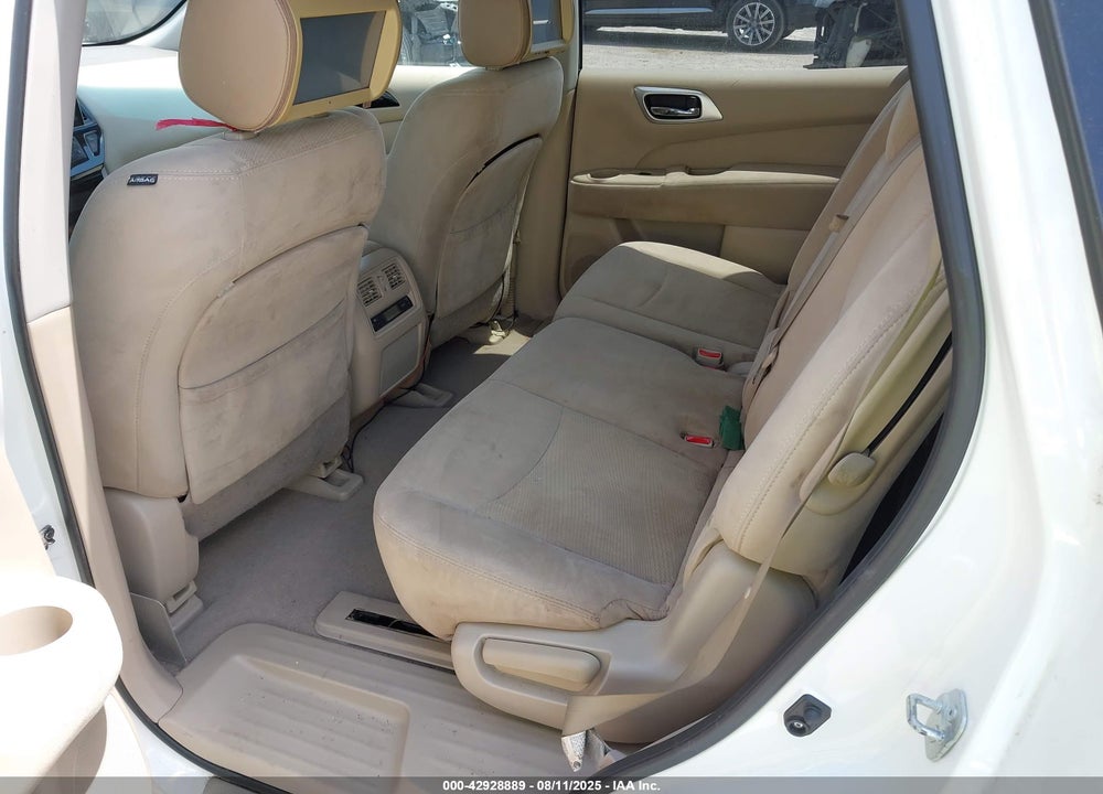 2015 NISSAN PATHFINDER VIN: 5N1AR2MN7FC664861