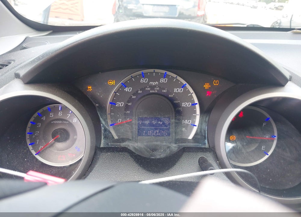 2011 HONDA FIT VIN: JHMGE8H3XBC019085