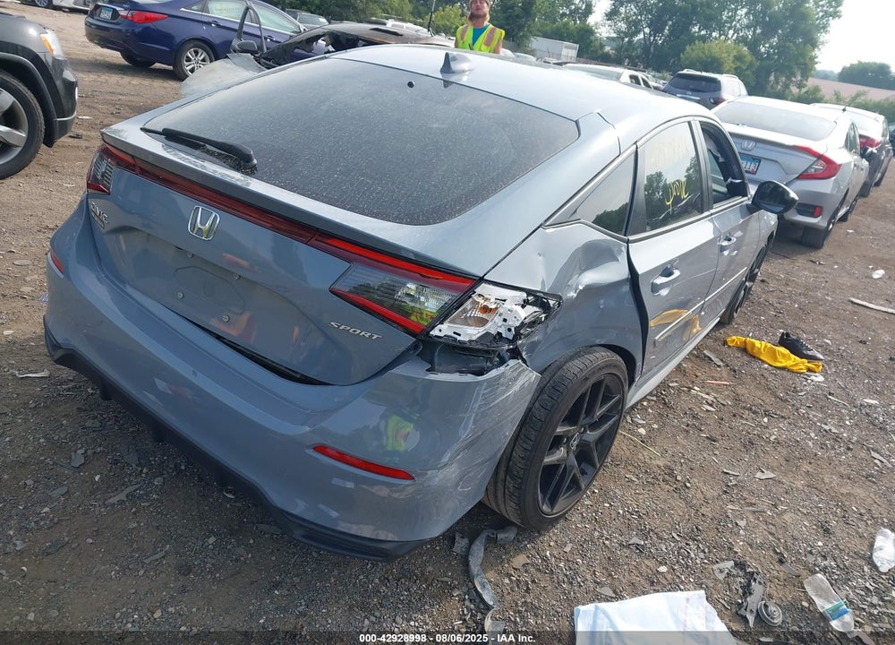 2022 HONDA CIVIC VIN: 19XFL2H88NE011088