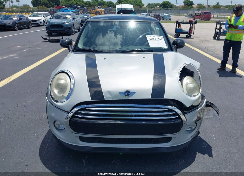 2014 MINI HARDTOP COOPER VIN: WMWXM5C56ET933833