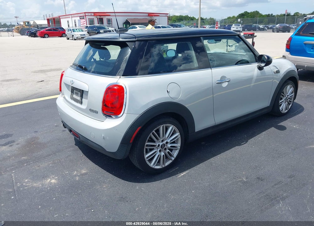 2014 MINI HARDTOP COOPER VIN: WMWXM5C56ET933833