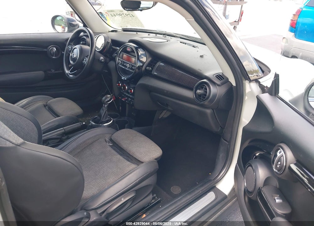 2014 MINI HARDTOP COOPER VIN: WMWXM5C56ET933833