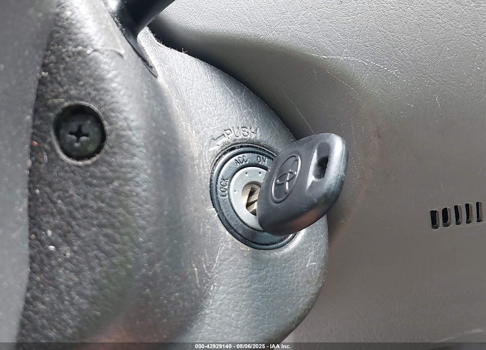 2008 TOYOTA COROLLA CE VIN: 1NXBR32E18Z032271