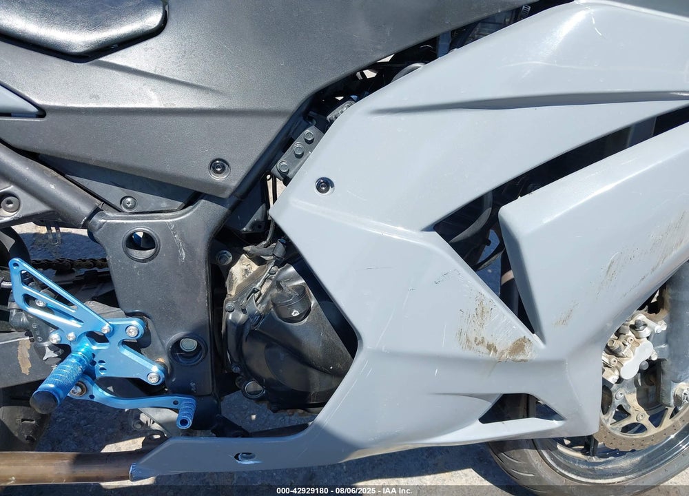 2012 KAWASAKI EX250 J VIN: JKAEXMJ19CDAB2265