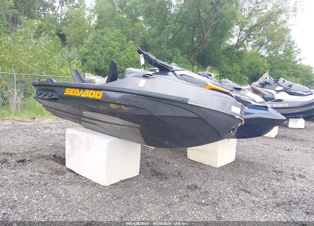 2021 SEADOO SEADOO VIN: YDV78955D121