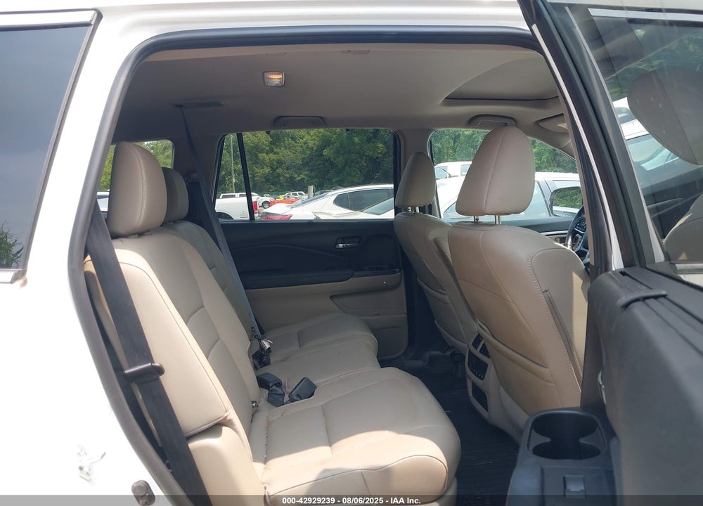 2022 HONDA PILOT VIN: 5FNYF6H56NB009878