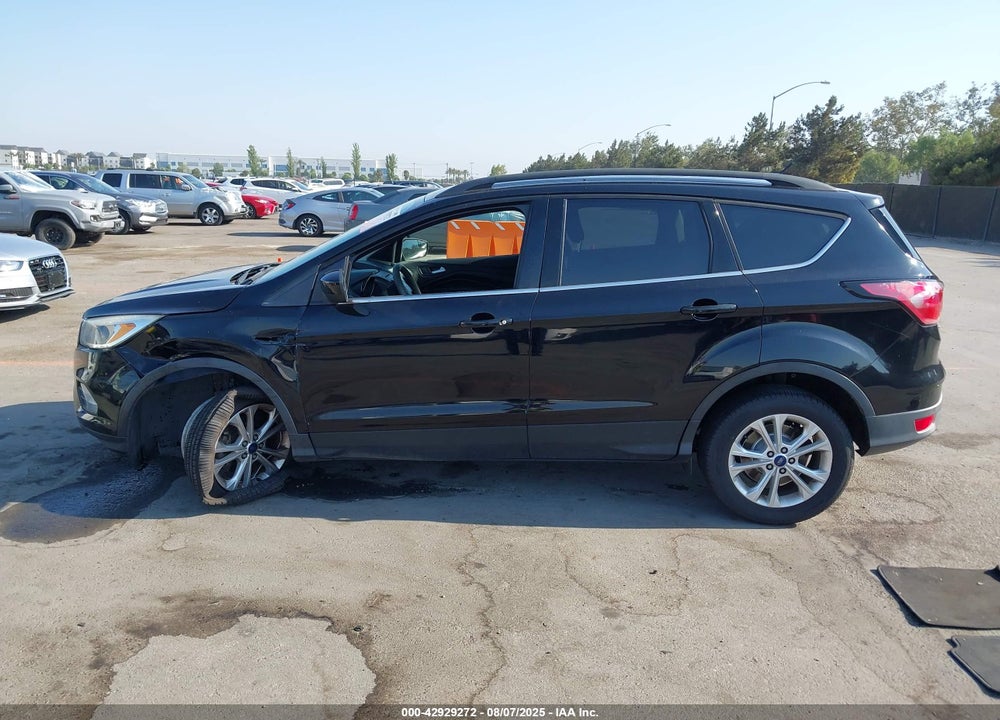 2018 FORD ESCAPE SE VIN: 1FMCU0GD1JUA74057
