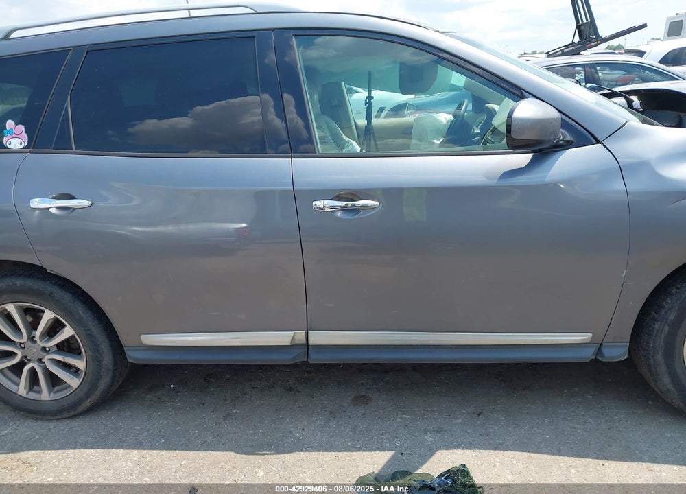 2016 NISSAN PATHFINDER VIN: 5N1AR2MN7GC643042