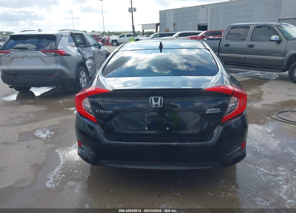 2018 HONDA CIVIC VIN: JHMFC1F75JX013801