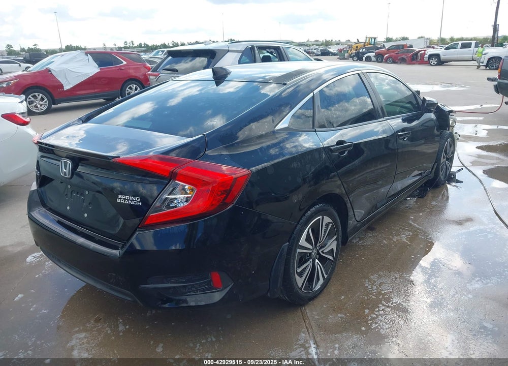 2018 HONDA CIVIC VIN: JHMFC1F75JX013801