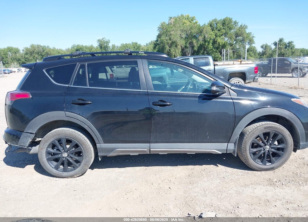 2018 TOYOTA RAV4 VIN: 2T3RFREVXJW722524