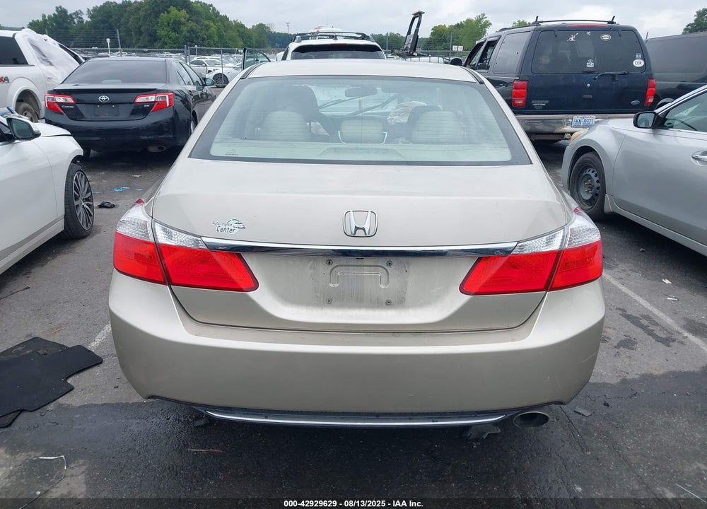2015 HONDA ACCORD VIN: 1HGCR2F32FA065081