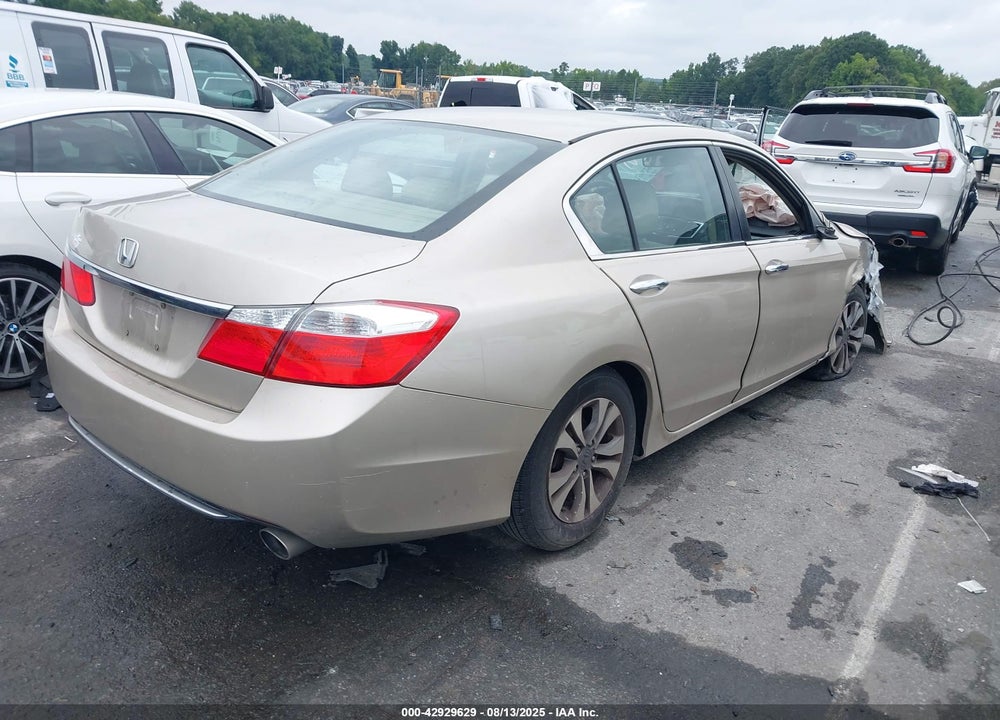 2015 HONDA ACCORD VIN: 1HGCR2F32FA065081