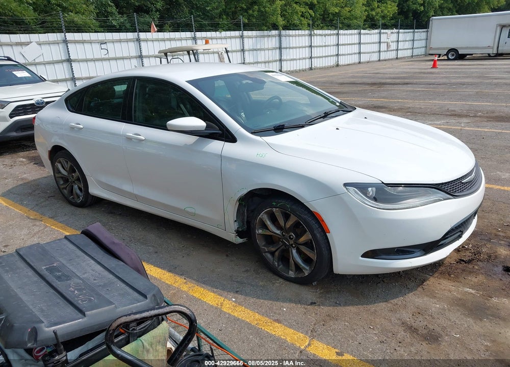 2015 CHRYSLER 200 S VIN: 1C3CCCBBXFN715694
