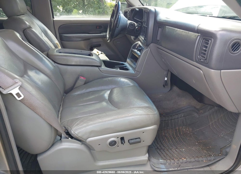 2003 CHEVROLET TAHOE LT VIN: 1GNEK13Z23J281322