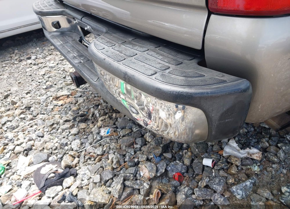 2003 CHEVROLET TAHOE LT VIN: 1GNEK13Z23J281322