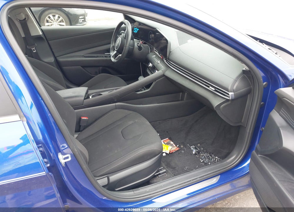 2024 HYUNDAI ELANTRA VIN: KMHLS4DG4RU780530