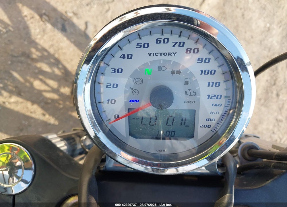 2013 VICTORY MOTORCYCLES VEGAS 8-BALL VIN: 5VPGA36N9D3019720