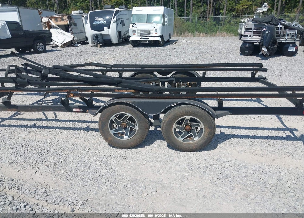 2023 WHITE RIVER MARINE GROUP MARINE GROUP VIN: 7J513CR24PB001235