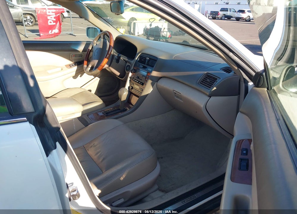 2001 LEXUS ES 300 VIN: JT8BF28G210327293