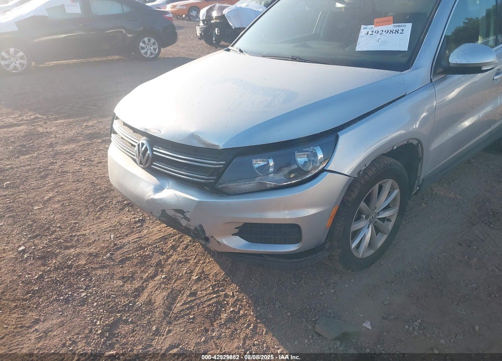 2017 VOLKSWAGEN TIGUAN VIN: WVGRV7AX8HW502689