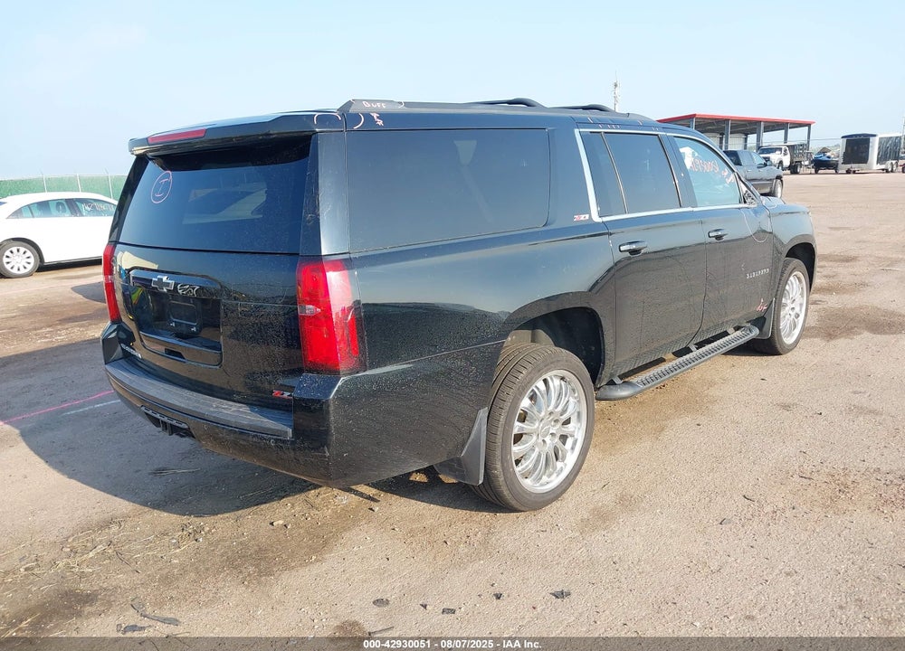 2017 CHEVROLET SUBURBAN VIN: 1GNSKHKC8HR267507