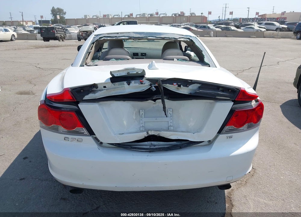 2010 VOLVO C70 VIN: YV1672MC5AJ090645
