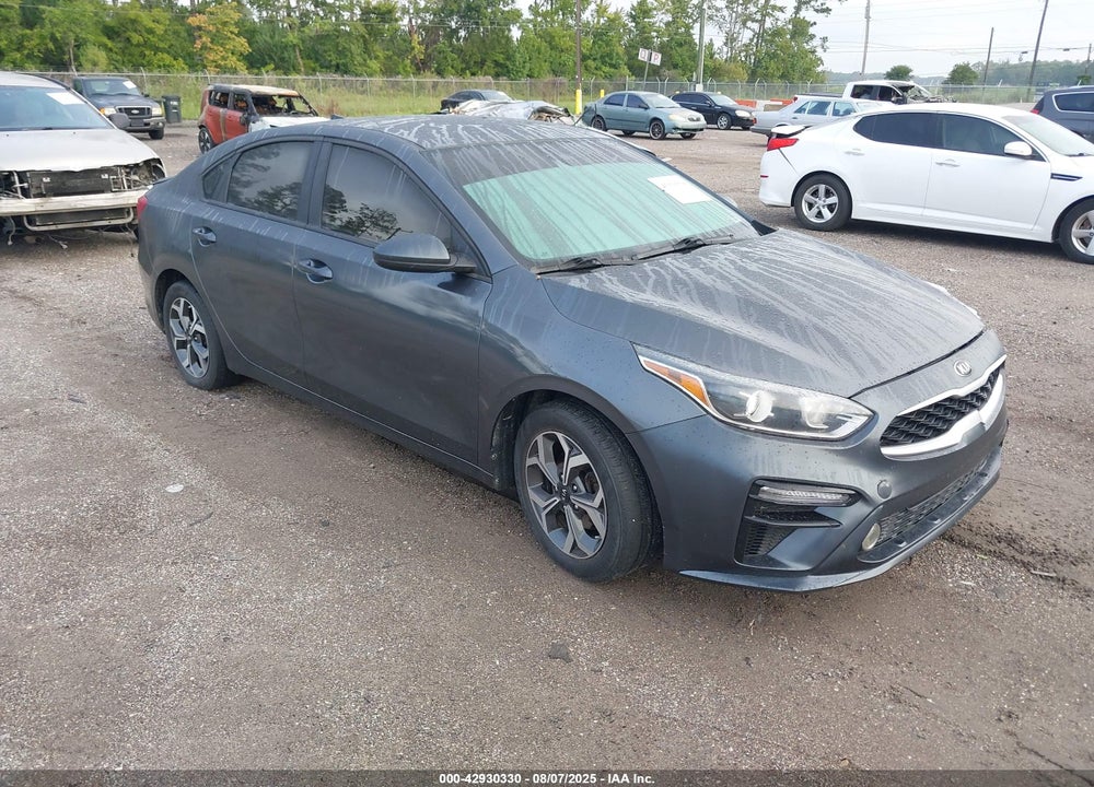2019 KIA FORTE LXS VIN: 3KPF24AD0KE078091