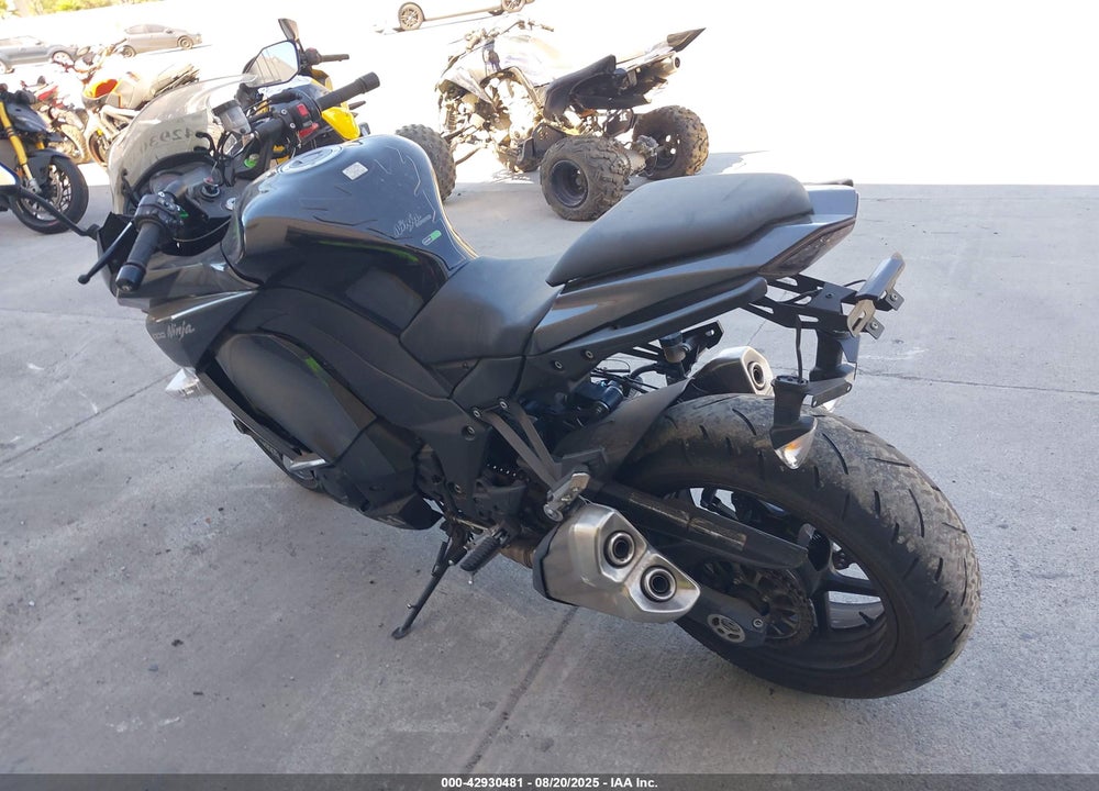 2015 KAWASAKI ZX1000 M VIN: JKAZXCM1XFA005405