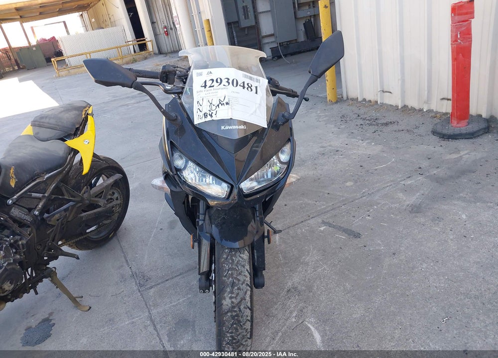 2015 KAWASAKI ZX1000 M VIN: JKAZXCM1XFA005405