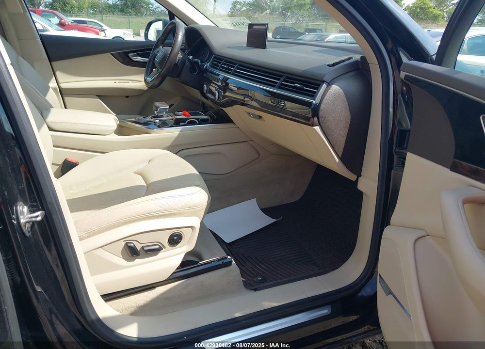 2017 AUDI Q7 3.0T PREMIUM VIN: WA1LAAF75HD036964