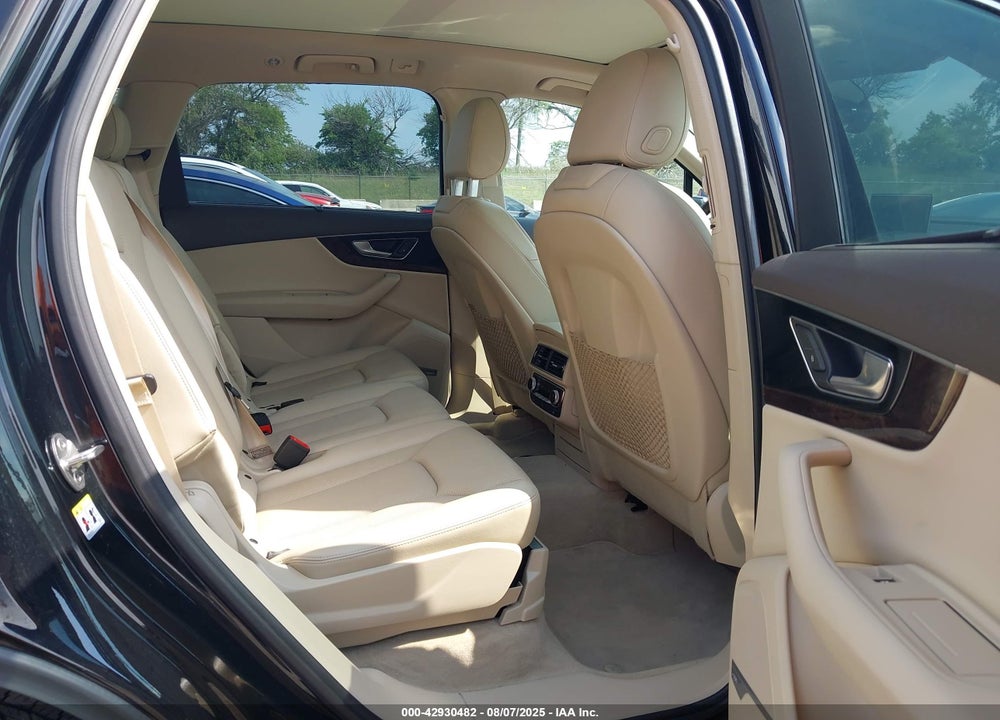 2017 AUDI Q7 3.0T PREMIUM VIN: WA1LAAF75HD036964