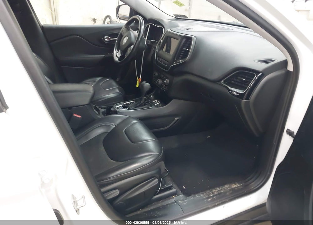 2020 JEEP CHEROKEE VIN: 1C4PJMLB4LD584156