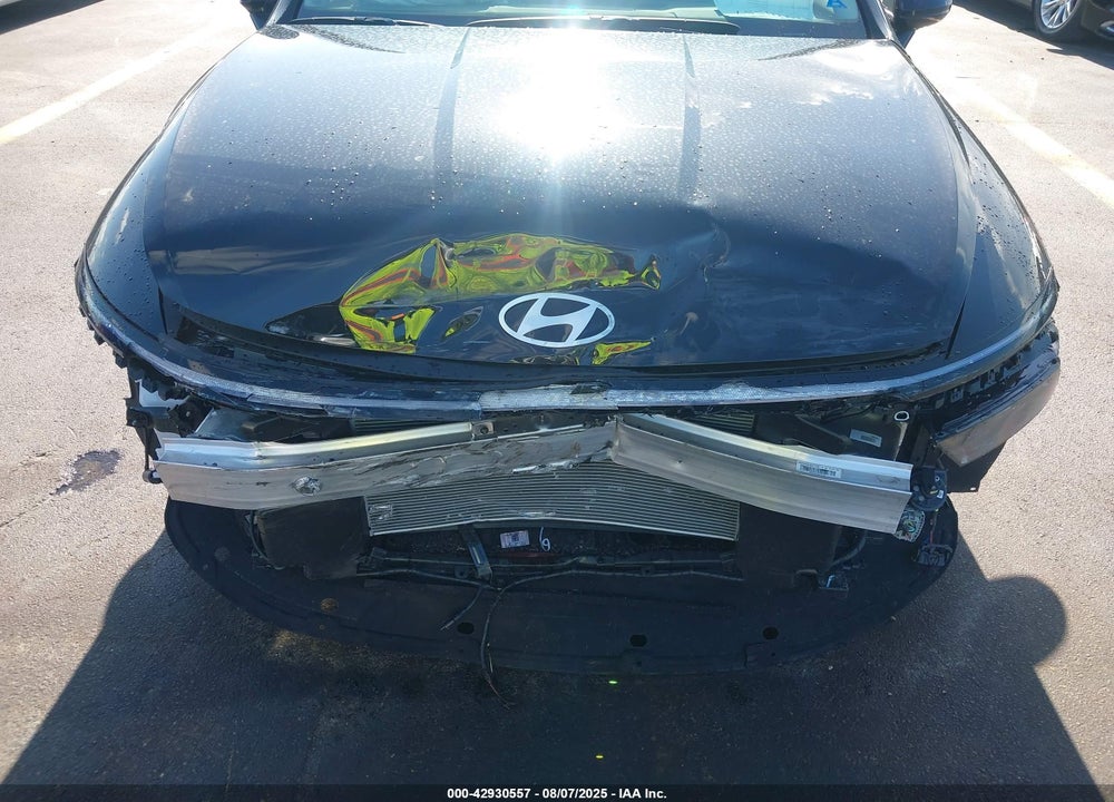 2025 HYUNDAI SONATA VIN: KMHL14JA2SA495965