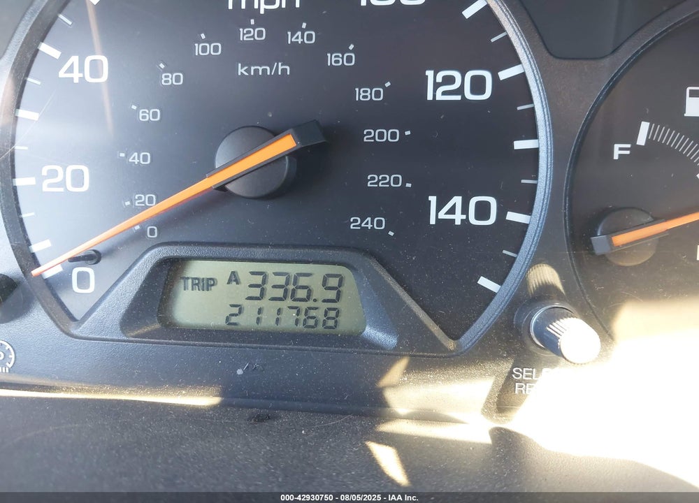 2002 HONDA ACCORD 2.3 SE VIN: 1HGCG56702A112502