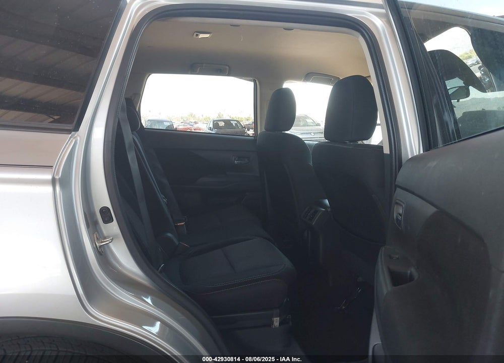 2020 MITSUBISHI OUTLANDER VIN: JA4AD2A35LZ046981
