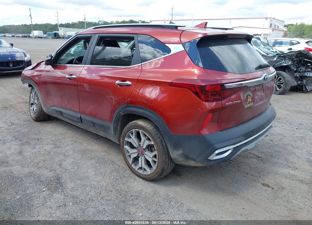 2021 KIA SELTOS VIN: KNDETCA24M7115518