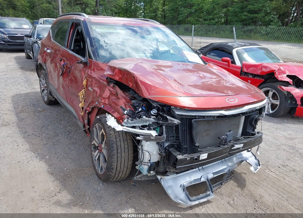 2021 KIA SELTOS VIN: KNDETCA24M7115518
