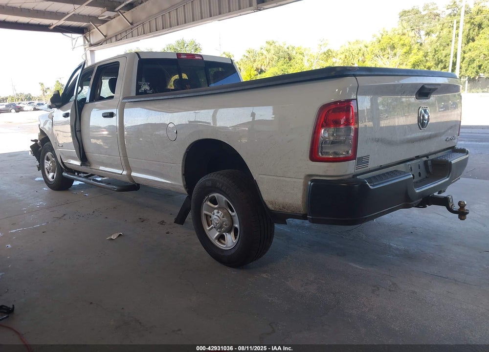 2019 RAM 3500 TRADESMAN  4X4 8' BOX VIN: 3C63R3GJ1KG724370