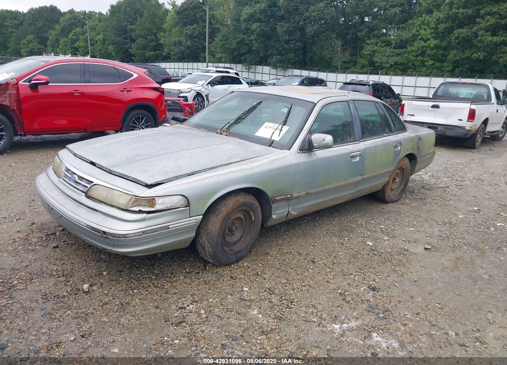 1996 FORD CROWN VICTORIA VIN: 2FALP73W5TX215614