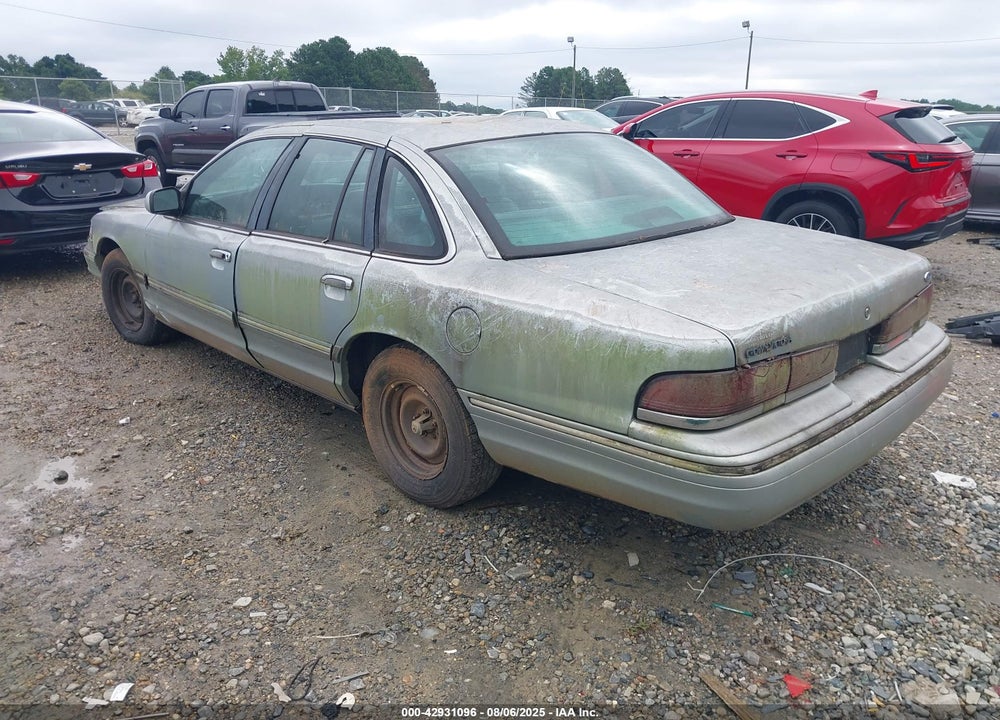 1996 FORD CROWN VICTORIA VIN: 2FALP73W5TX215614