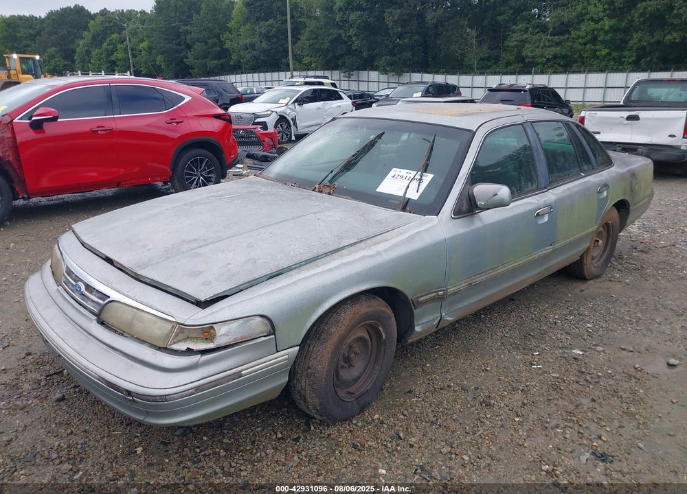 1996 FORD CROWN VICTORIA VIN: 2FALP73W5TX215614