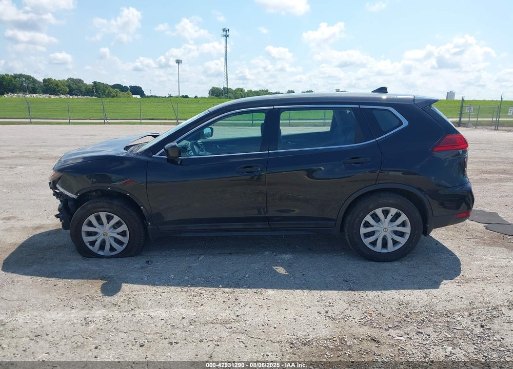 2017 NISSAN ROGUE VIN: 5N1AT2MV6HC788902