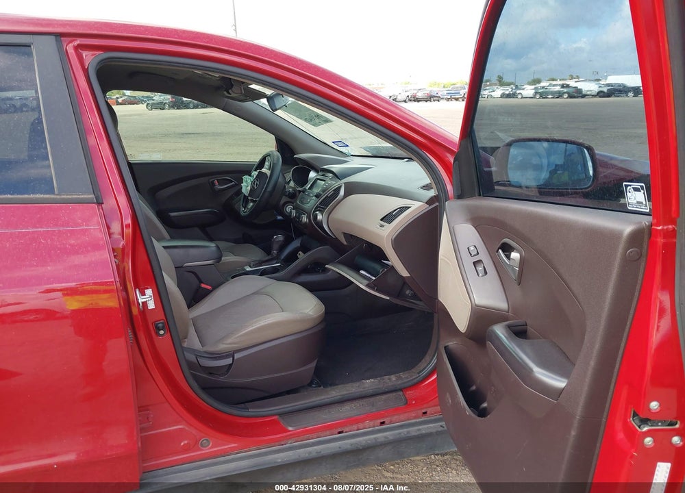 2015 HYUNDAI TUCSON VIN: KM8JT3AF2FU108472