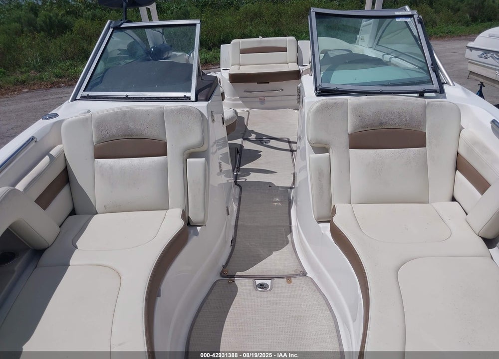 2017 CHAPARRAL 264 SUNESTA VIN: FGBH0106F617