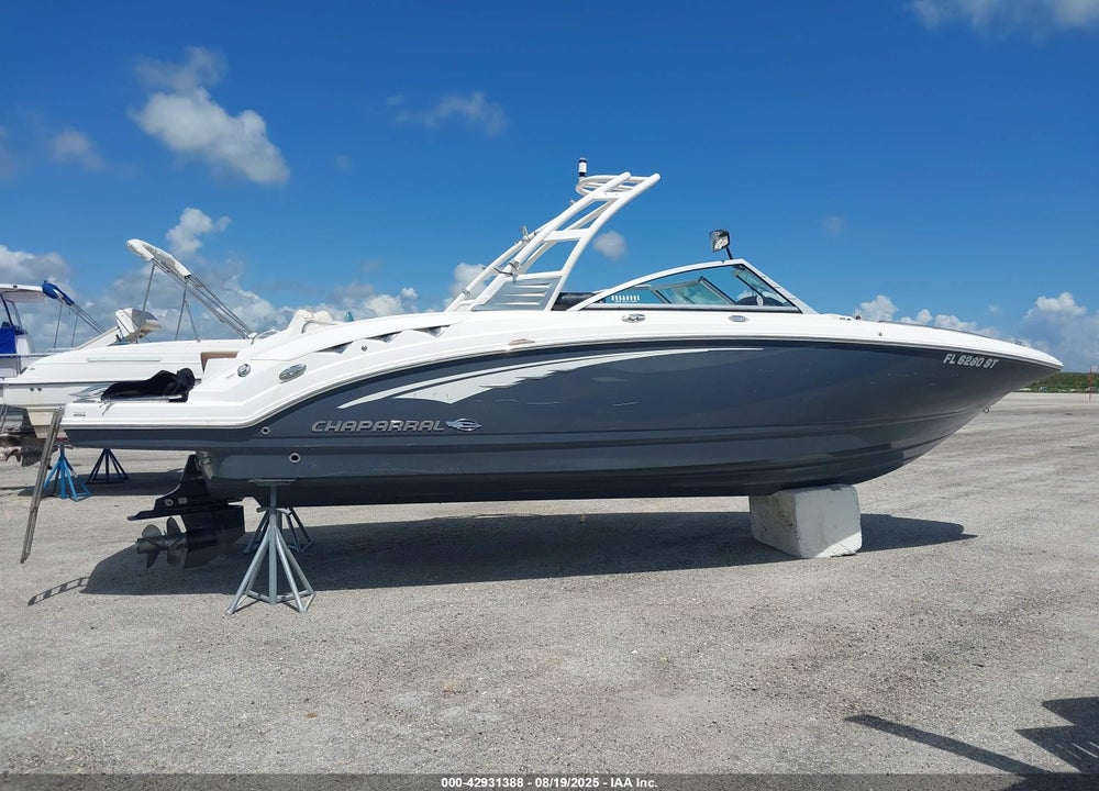 2017 CHAPARRAL 264 SUNESTA VIN: FGBH0106F617